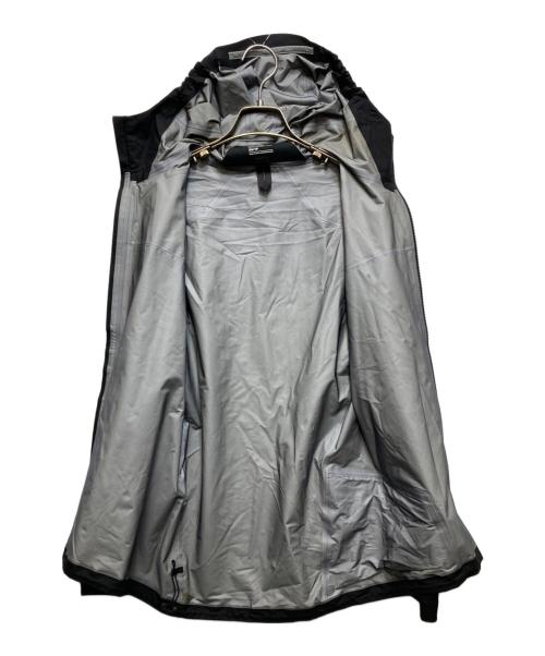 ARC'TERYX（アークテリクス）ARC'TERYX (アークテリクス) NORVAN LT HOODY（ノーヴァンライトフーディ）　25915 ブラック サイズ:XSの古着・服飾アイテム