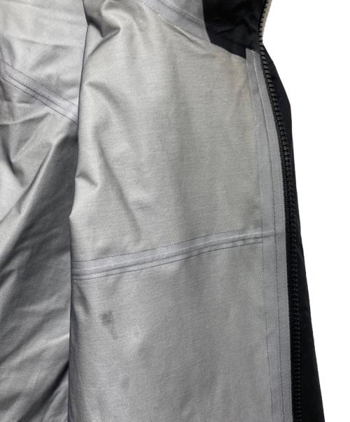 ARC'TERYX（アークテリクス）ARC'TERYX (アークテリクス) NORVAN LT HOODY（ノーヴァンライトフーディ）　25915 ブラック サイズ:XSの古着・服飾アイテム