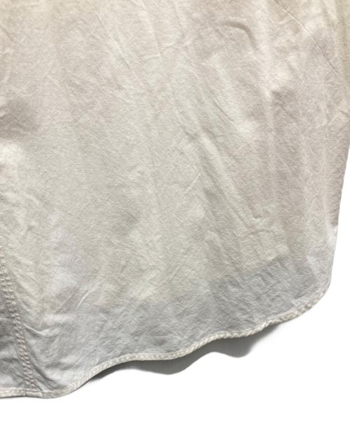 Hed Mayner（ヘド メイナー）Hed Mayner (ヘド メイナー) 22FW OPEN BACK SHIRT(オープンバックシャツ) ベージュ サイズ:Sの古着・服飾アイテム