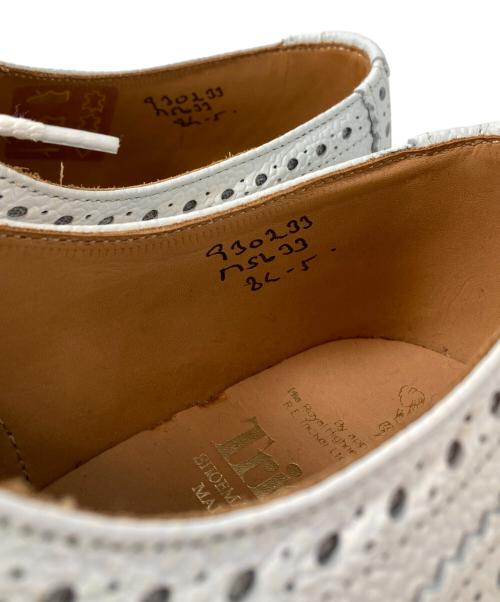 Tricker's（トリッカーズ）Tricker's (トリッカーズ) BOURTON / ウイングチップレザーシューズ ホワイト サイズ: UK 8 1/2の古着・服飾アイテム