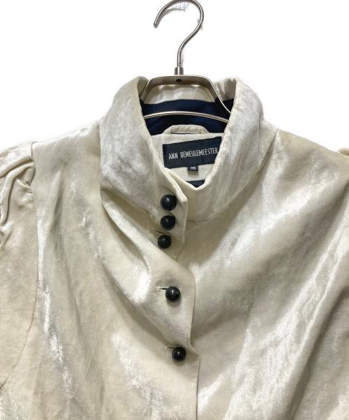 ANN DEMEULEMEESTER（アンドゥムルメステール）ANN DEMEULEMEESTER (アンドゥムルメステール) ベロアジャケット ホワイト サイズ:36の古着・服飾アイテム