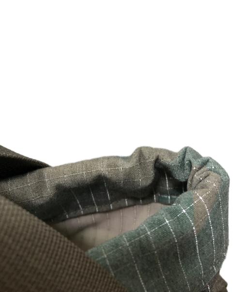 SUPREME（シュプリーム）Supreme (シュプリーム) Cinch Bag Woodland Camo カーキの古着・服飾アイテム