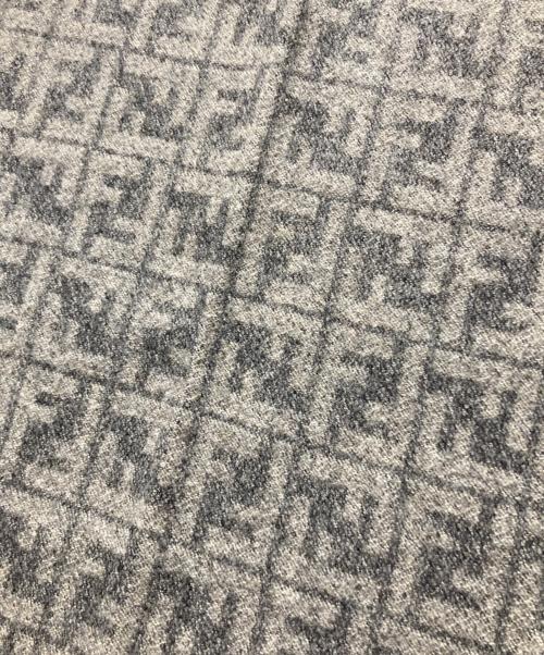 FENDI（フェンディ）FENDI (フェンディ) ズッカ柄フリンジマフラー ベージュの古着・服飾アイテム