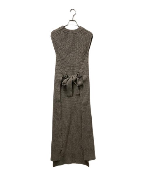 HYKE（ハイク）HYKE (ハイク) RIBED WOOL SLEEVELESS SWEATER DRESS （リブドウールスリーブレススウェッタードレス）202-11203 ベージュ サイズ:1の古着・服飾アイテム
