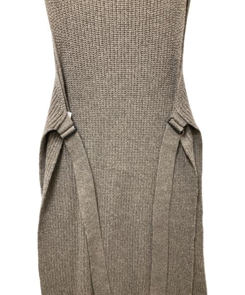 HYKE（ハイク）HYKE (ハイク) RIBED WOOL SLEEVELESS SWEATER DRESS （リブドウールスリーブレススウェッタードレス）202-11203 ベージュ サイズ:1の古着・服飾アイテム
