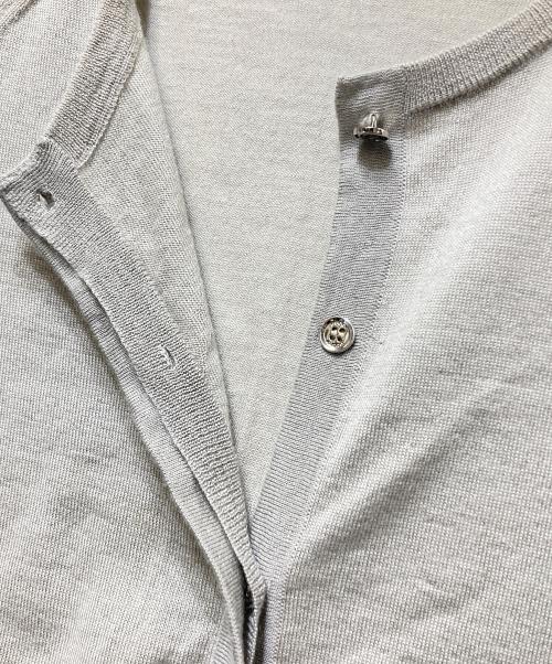 GUCCI（グッチ）GUCCI (グッチ) カシミヤ100％ニットカーディガン　235685 X4107 ベージュ サイズ:XSの古着・服飾アイテム