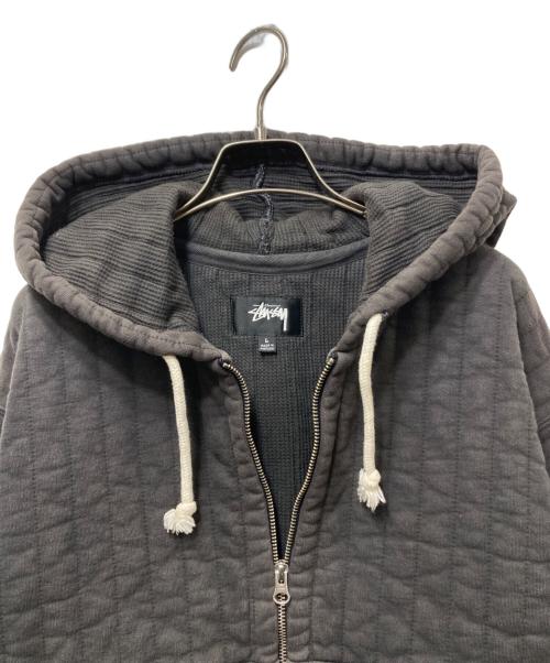 stussy（ステューシー）stussy (ステューシー) VERTICAL QUILTED ZIP HOODIE(バーティカル・キルテッドジップフーディー)　 ブラック サイズ:Lの古着・服飾アイテム