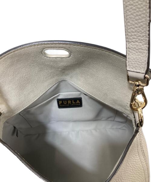 FURLA（フルラ）FURLA (フルラ) DANAE 2WAYバッグ アイボリーの古着・服飾アイテム