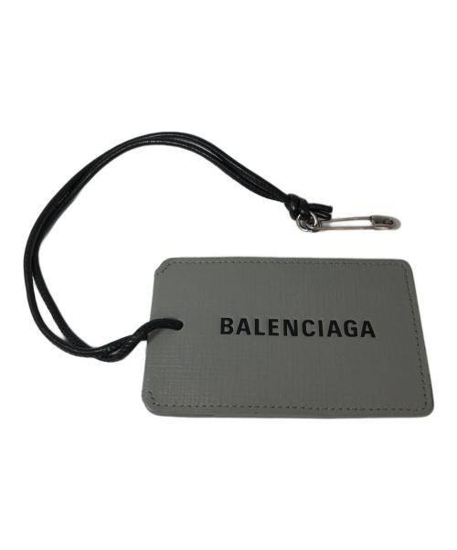 BALENCIAGA（バレンシアガ）BALENCIAGA (バレンシアガ) tag charm　(タグチャーム)　凹凸ホック付き　イタリア製　 グレーの古着・服飾アイテム