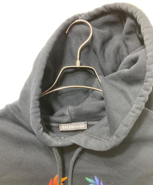 BALENCIAGA（バレンシアガ）BALENCIAGA (バレンシアガ) Rainbow BB Logo Hoodie(レインボーBBロゴフーディー)　19SS　570811　TEV50　 ブラック サイズ:Mの古着・服飾アイテム