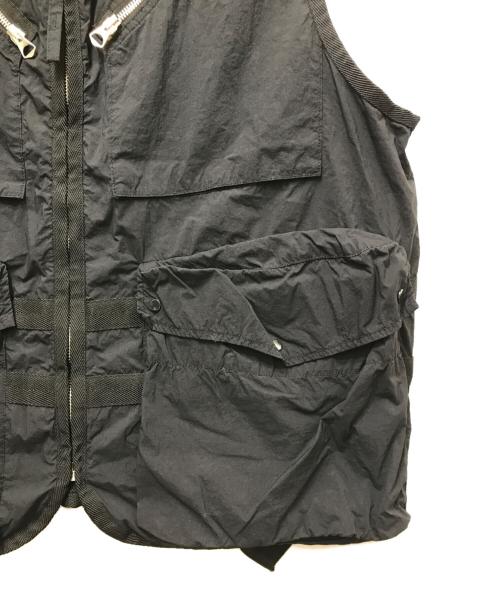 ten c（テンシー）ten c (テンシー) Garment Dyed Nylon Tactel Mid Layer（ガーメントダイ加工ナイロンタクテルミッドレイヤー ベスト）/ 25CTCUX01001 003780 ネイビー サイズ:54の古着・服飾アイテム