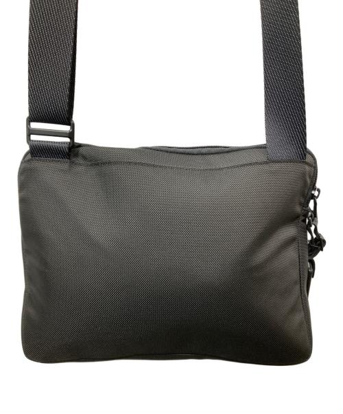 TUMI（トゥミ）TUMI (トゥミ) ALPHA BRAVO サーヴィス クロスボディ グレーの古着・服飾アイテム