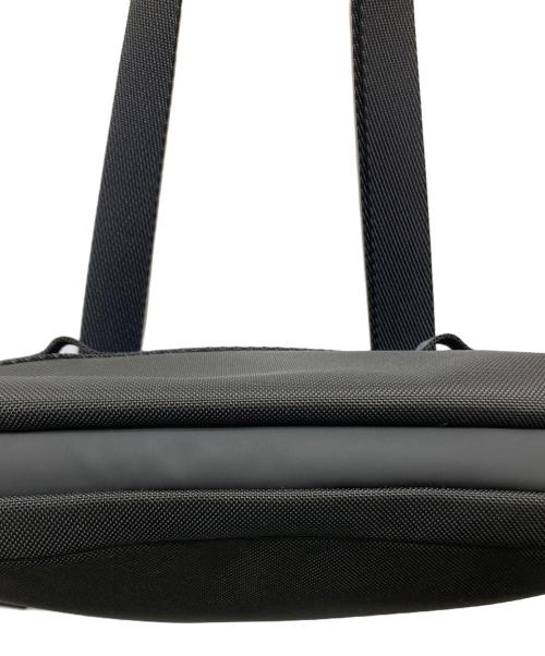 TUMI（トゥミ）TUMI (トゥミ) ALPHA BRAVO サーヴィス クロスボディ グレーの古着・服飾アイテム