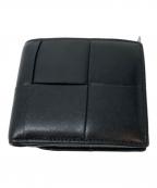 BOTTEGA VENETAボッテガベネタ）の古着「カセット マキシイントレチャート  / 2つ折財布」｜ブラック