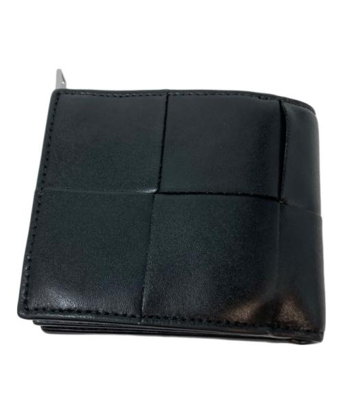 BOTTEGA VENETA（ボッテガベネタ）BOTTEGA VENETA (ボッテガベネタ) カセット マキシイントレチャート  / 2つ折財布 ブラックの古着・服飾アイテム