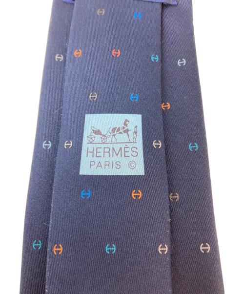 HERMES（エルメス）HERMES (エルメス) トゥティ・フルッティ・エケストル シルクタイ　フランス製　シルク100％ ネイビー サイズ:採寸参照の古着・服飾アイテム