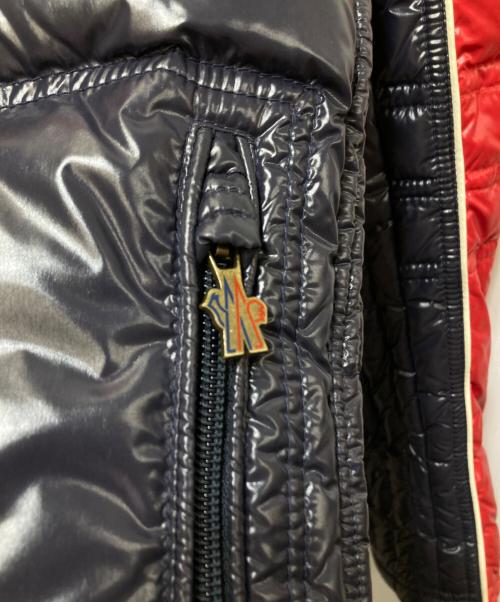 MONCLER（モンクレール）MONCLER (モンクレール) ダウンジャケット レッド サイズ:3の古着・服飾アイテム