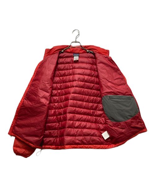 Patagonia（パタゴニア）Patagonia (パタゴニア) down sweater（ダウンセーター）/ 84673 レッド サイズ:Mの古着・服飾アイテム