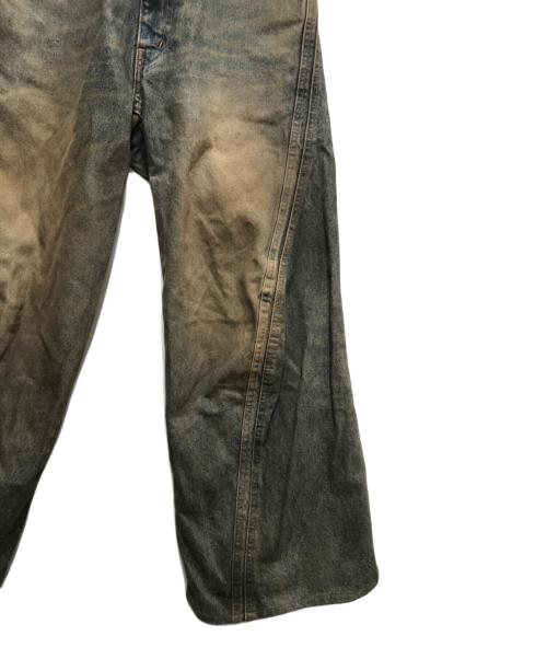 NVRFRGT（ネヴァーフォーゲット）NVRFRGT (ネヴァーフォーゲット) 3D TWIST WIDE LEG JEANS/ツイストワイドレッグジーンズ インディゴ サイズ:1の古着・服飾アイテム