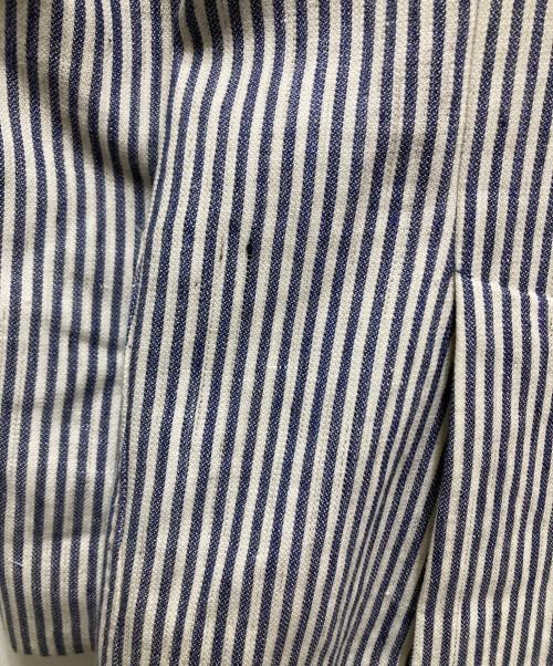 BRUNELLO CUCINELLI（ブルネロクチネリ）BRUNELLO CUCINELLI (ブルネロクチネリ) 段返り3B ストライプ柄 テーラードジャケット　イタリア製 ホワイト×ネイビー サイズ:52の古着・服飾アイテム