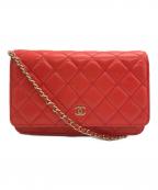 CHANELシャネル）の古着「ココマーク マトラッセ キルティング チェーンウォレットショルダーバッグ」｜レッド