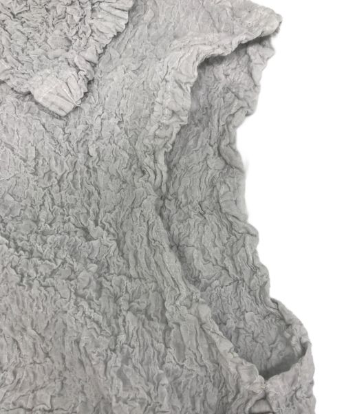 me ISSEY MIYAKE（ミーイッセイ ミヤケ）me ISSEY MIYAKE (ミーイッセイ ミヤケ) カリフラワーチェックノースリーブワンピース グレー サイズ:-の古着・服飾アイテム