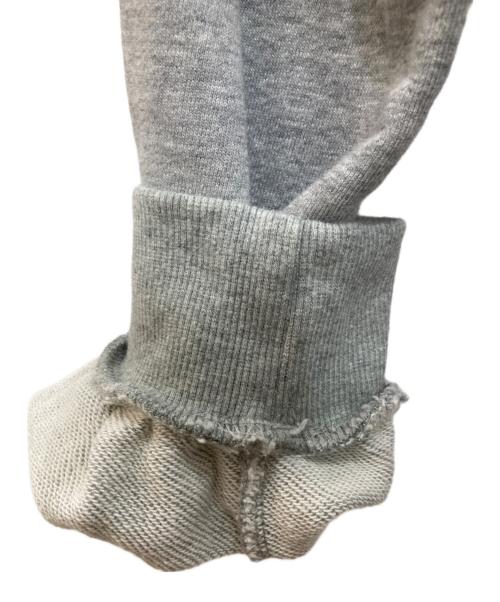 CONVERSE TOKYO（コンバーストウキョウ）CONVERSE TOKYO (コンバーストウキョウ) VOLUME SLEEVE LOGO SWEAT グレー サイズ:表記無の古着・服飾アイテム