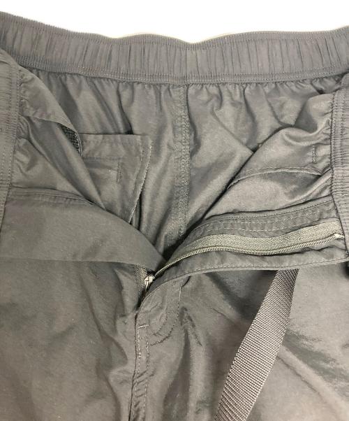 THE NORTH FACE（ザ ノース フェイス）THE NORTH FACE (ザ ノース フェイス) Nuptse Short ブラック×カーキ サイズ:XLの古着・服飾アイテム