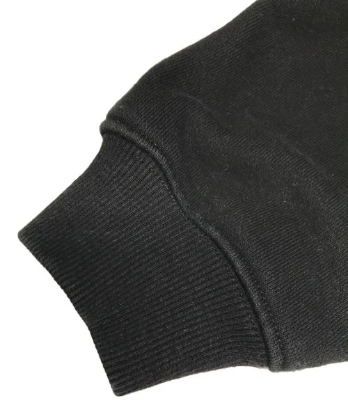 PLEASURES（プレジャーズ）PLEASURES (プレジャーズ) ロゴ刺繍スウェット ブラック サイズ:LARGEの古着・服飾アイテム