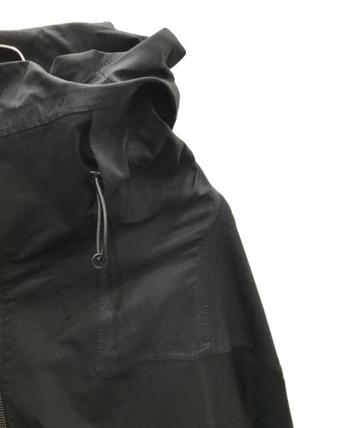 WHITE MOUNTAINEERING（ホワイトマウンテ二アニング）WHITE MOUNTAINEERING (ホワイトマウンテ二アニング) JERSEY LIGHT PARKA/ジャージーライトパーカー ブラック サイズ:4の古着・服飾アイテム