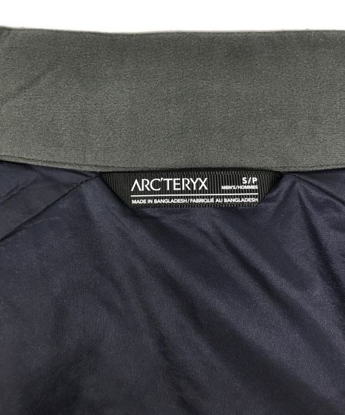 ARC'TERYX（アークテリクス）ARC'TERYX (アークテリクス) Atom Vest/アトムベスト ネイビー サイズ:Sの古着・服飾アイテム