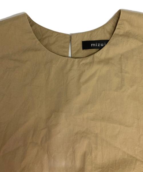 mizuiro-ind（ミズイロインド）mizuiro-ind (ミズイロインド) ノースリーブワンピース ベージュ サイズ:Freeの古着・服飾アイテム