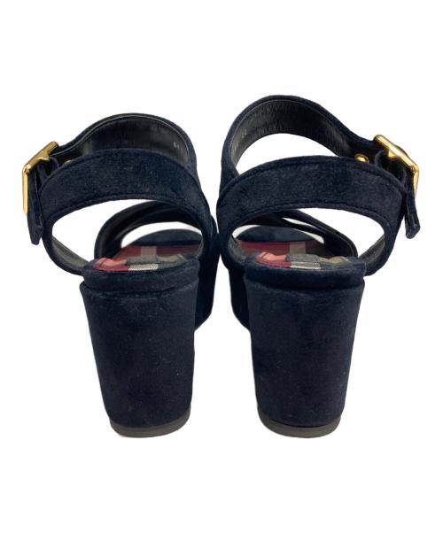 BLUE LABEL CRESTBRIDGE（ブルーレーベルクレストブリッジ）BLUE LABEL CRESTBRIDGE (ブルーレーベルクレストブリッジ) ベロアサンダル ネイビー サイズ:24の古着・服飾アイテム