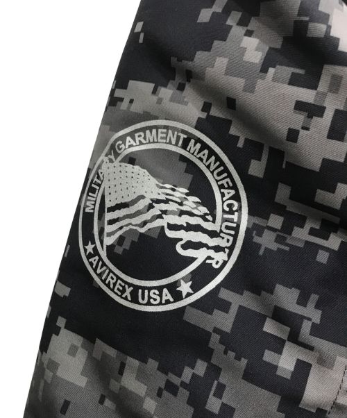 AVIREX（アヴィレックス）AVIREX (アヴィレックス) ミリタリーファンクション ダウンジャケット グレー サイズ:Fの古着・服飾アイテム