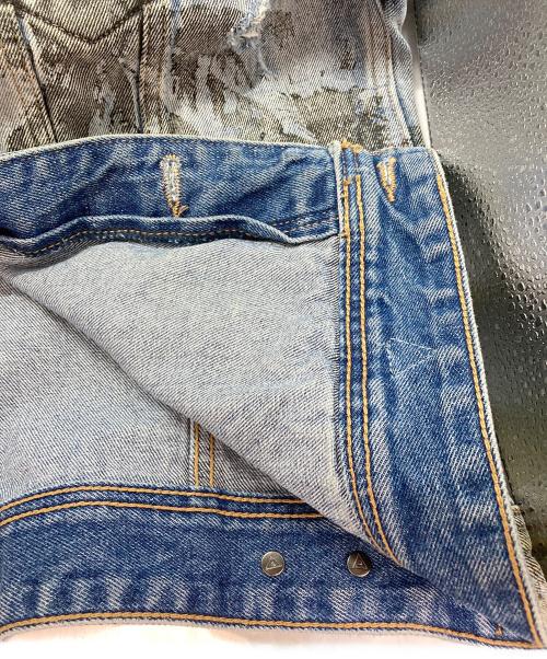 GUESS（ゲス）GUESS (ゲス) ダメージ加工デニムジャケット インディゴ サイズ:Ｍの古着・服飾アイテム