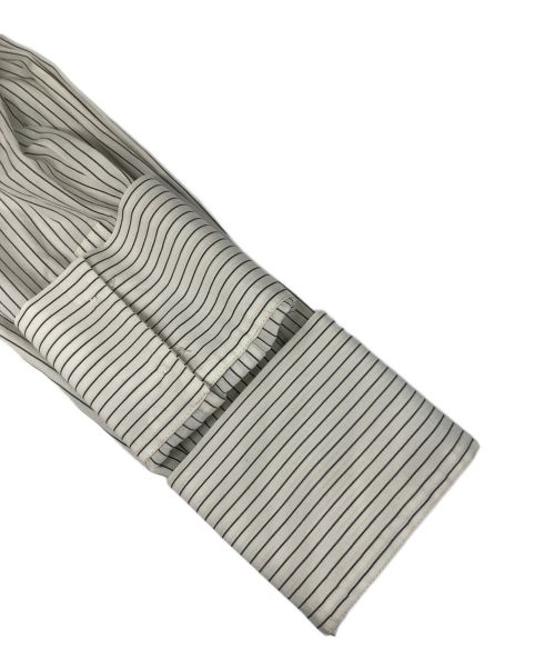 icB（アイシービー）icB (アイシービー) 【洗える】CRySiタイプライター ロングシャツ ホワイト サイズ:4 未使用品の古着・服飾アイテム