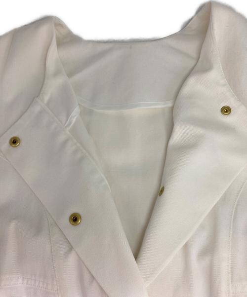 HERENCIA（ヘレンチア）HERENCIA (ヘレンチア) ドットボタン デニムジレ ホワイト サイズ:SIZE38 未使用品の古着・服飾アイテム