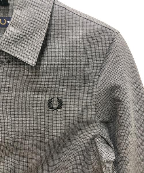FRED PERRY（フレッドペリー）FRED PERRY (フレッドペリー) ステンカラーコート カーキ サイズ:XSの古着・服飾アイテム