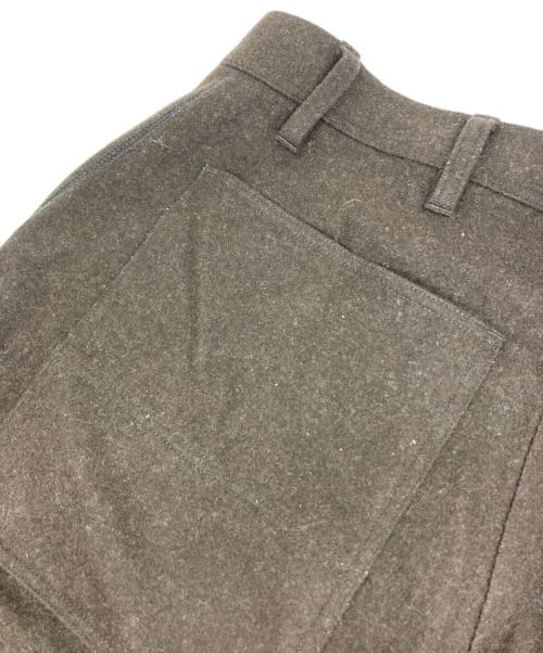 Cale（カル）Cale (カル) ナチュラルウールフェルトパンツ ブラウン サイズ:4の古着・服飾アイテム