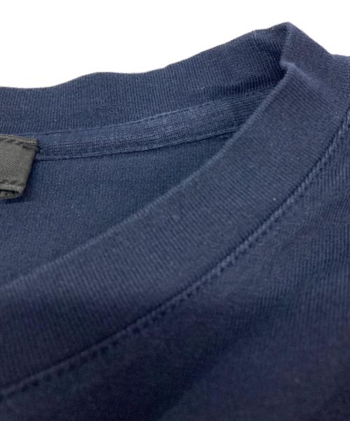 PRADA（プラダ）PRADA (プラダ) ポケットロゴTシャツ ネイビー サイズ:Ｌの古着・服飾アイテム