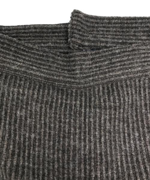 FENDI（フェンディ）FENDI (フェンディ) ニットスカート ブラウン サイズ:I 40の古着・服飾アイテム