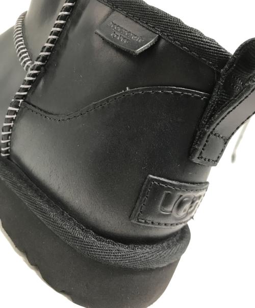 UGG（アグ）UGG (アグ) Classic Ultra Mini LTHR Regen/クラシック ウルトラ ミニ LTHR リジェン ブラック サイズ:JAPAN27の古着・服飾アイテム