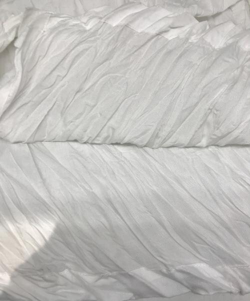 me ISSEY MIYAKE（ミーイッセイ ミヤケ）me ISSEY MIYAKE (ミーイッセイ ミヤケ) WHIPPED PLEATS TOP/ホイップド プリーツ トップ ホワイト サイズ:Freeの古着・服飾アイテム