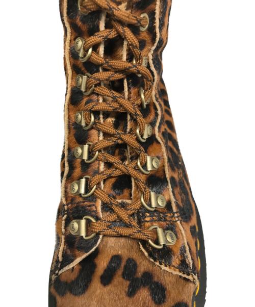 Dr.Martens（ドクターマーチン）Dr.Martens (ドクターマーチン) MIE BARTON 8ホールブーツ ブラウン サイズ:UK8/EU42/USM9の古着・服飾アイテム