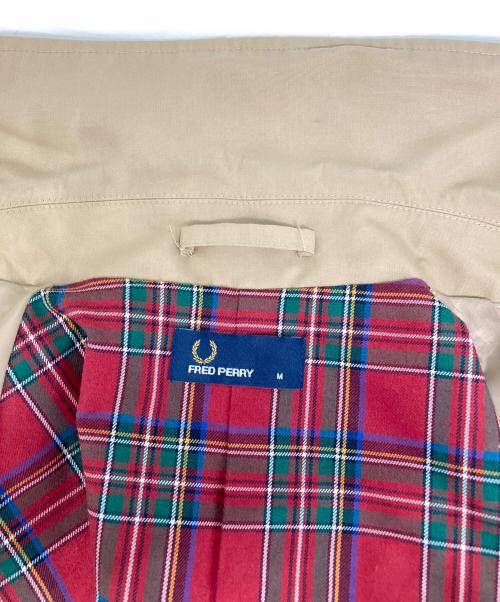 FRED PERRY（フレッドペリー）FRED PERRY (フレッドペリー) トレンチコート ベージュ サイズ:Mの古着・服飾アイテム