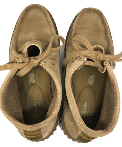 CLARKS（クラークス）CLARKS (クラークス) トーヒル ハイ ベージュ サイズ:27の古着・服飾アイテム