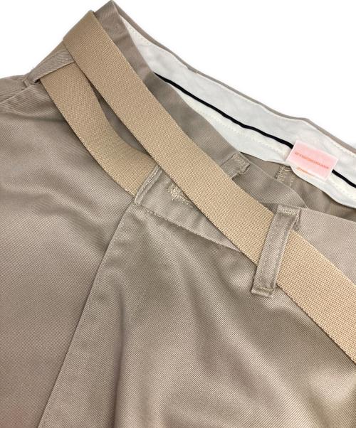 MAISON EUREKA（メゾンエウレカ）MAISON EUREKA (メゾンエウレカ) 再構築ベルテッドパンツ ベージュ サイズ:Fの古着・服飾アイテム
