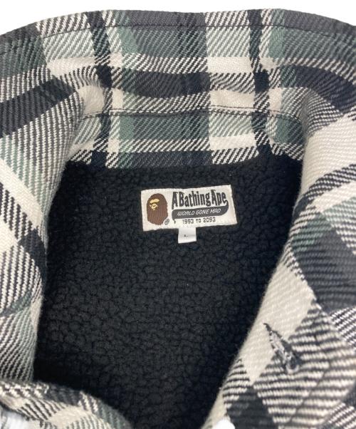 A BATHING APE（アベイシングエイプ）A BATHING APE (ア ベイシング エイプ) BAPE CHECK CPO JACKET/ベイプチェック CPOジャケット グレー×ホワイト サイズ:Lの古着・服飾アイテム