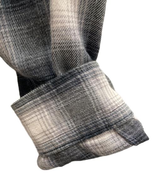 MINEDENIM（マインデニム）MINEDENIM (マインデニム) オンブレチェックシャツ グレー×ホワイト サイズ:3の古着・服飾アイテム