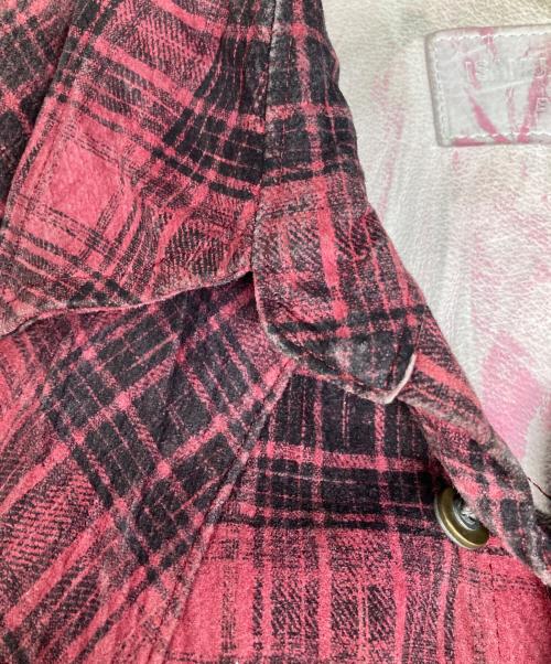 ISAMU KATAYAMA BACKLASH（イサムカタヤマ・バックラッシュ）ISAMU KATAYAMA BACKLASH (イサムカタヤマ・バックラッシュ) ピッグレザーチェックシャツ ピンク サイズ:4の古着・服飾アイテム